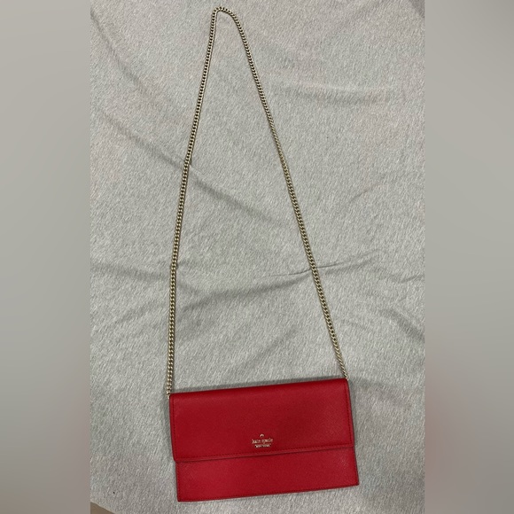Kate Spade  Chain Wallet Crossbody in Red - Picture 8 of 8